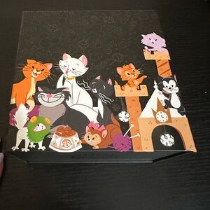 Dooney & Bourne I Love My Disney Cat Magic Band Box
